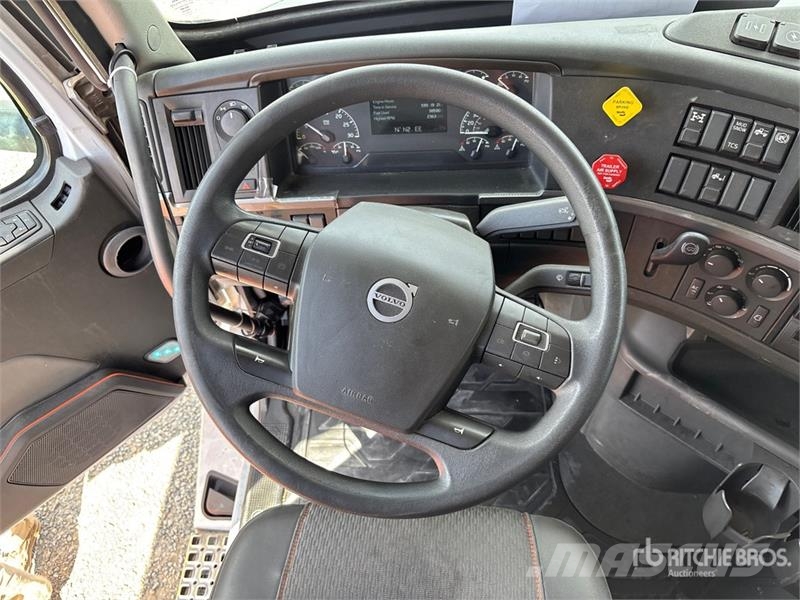 Volvo VNL860 Tegljači
