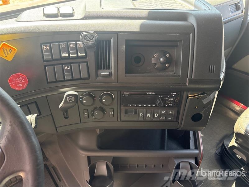 Volvo VNL860 Vilcēji
