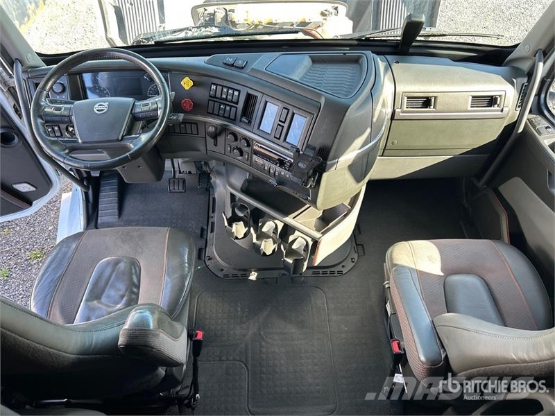 Volvo VNL860 Sattelzugmaschinen
