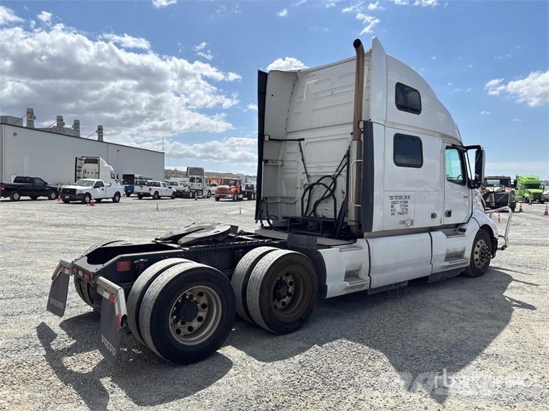 Volvo VNL860 Tegljači