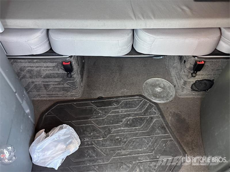 Volvo VNL860 Trekkers