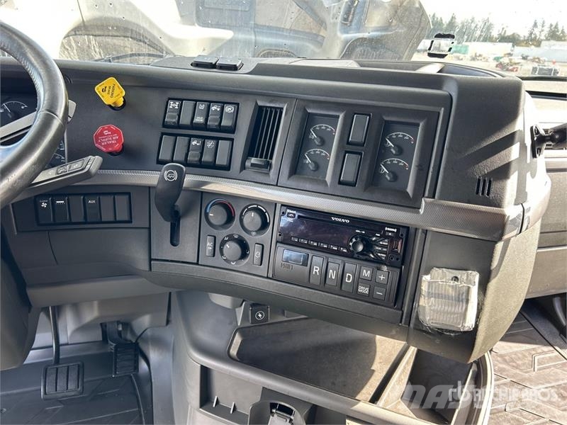 Volvo VNL860 Sattelzugmaschinen