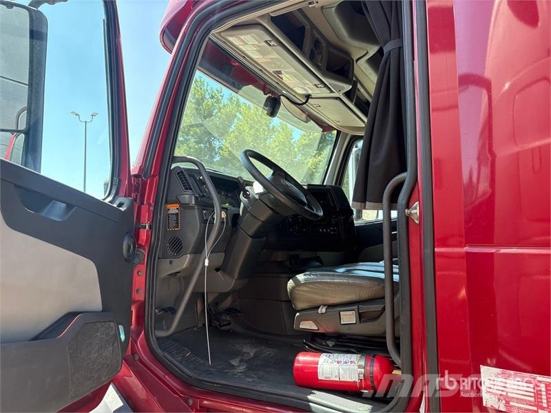 Volvo VNL860 Vilcēji