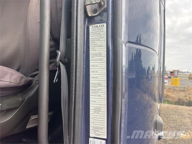 Volvo VNL860 Prime Movers