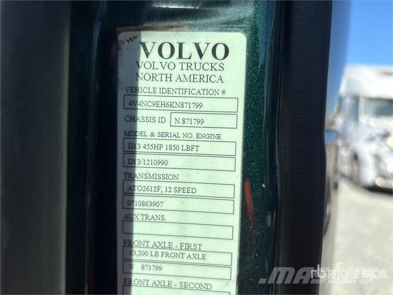 Volvo VNL860 6x4 T/A Sleeper Truck Tractor Motrici e Trattori Stradali