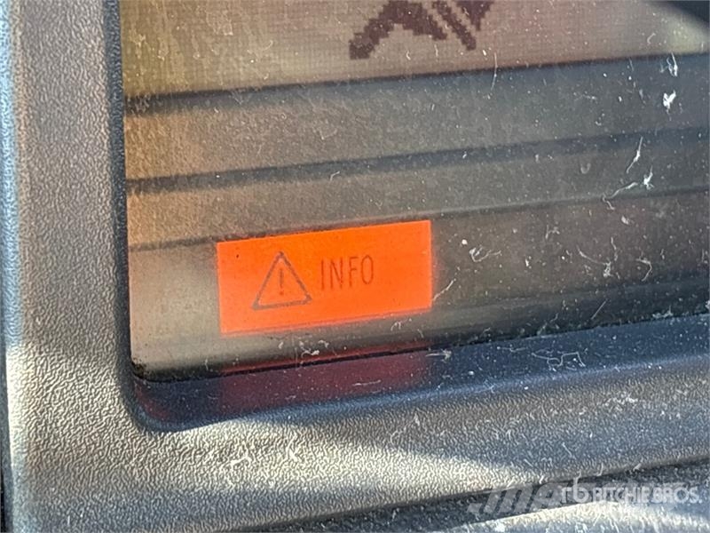 Volvo VNM وحدات الجر