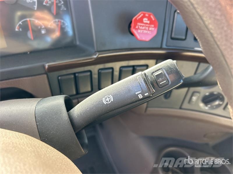 Volvo VNM Tahače