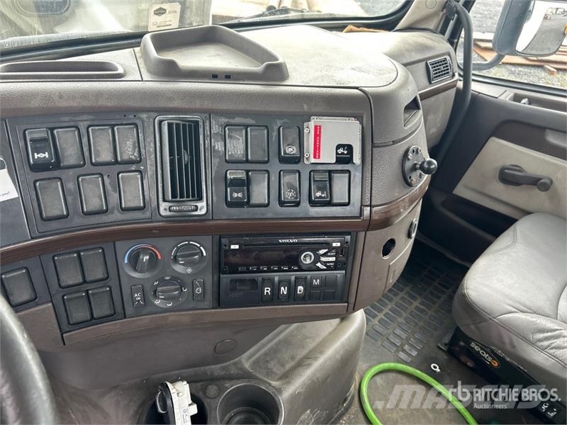Volvo VNM 牵引车