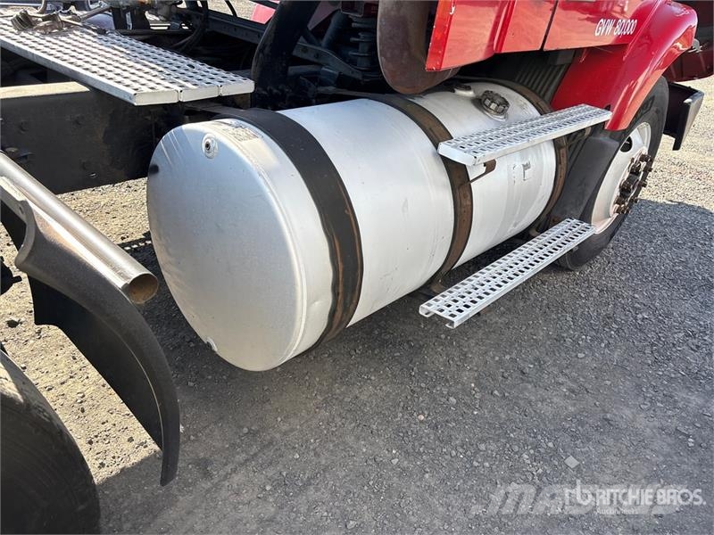 Volvo VNM وحدات الجر