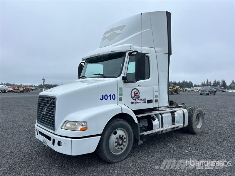 Volvo VNM Trekkers