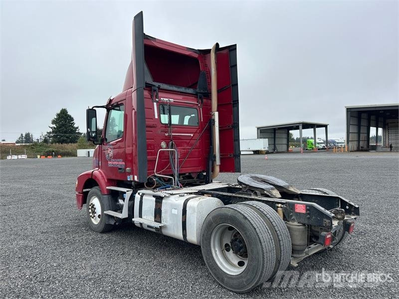 Volvo VNM Vilcēji