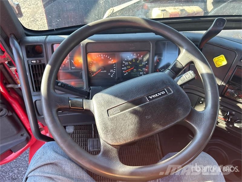 Volvo VNM Truck Tractor Units