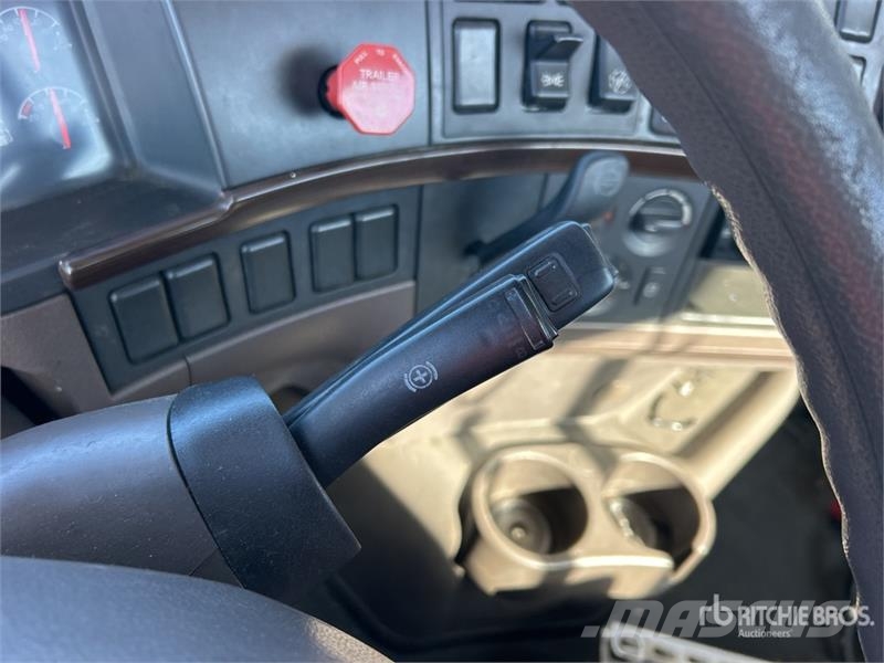 Volvo VNM Tahače