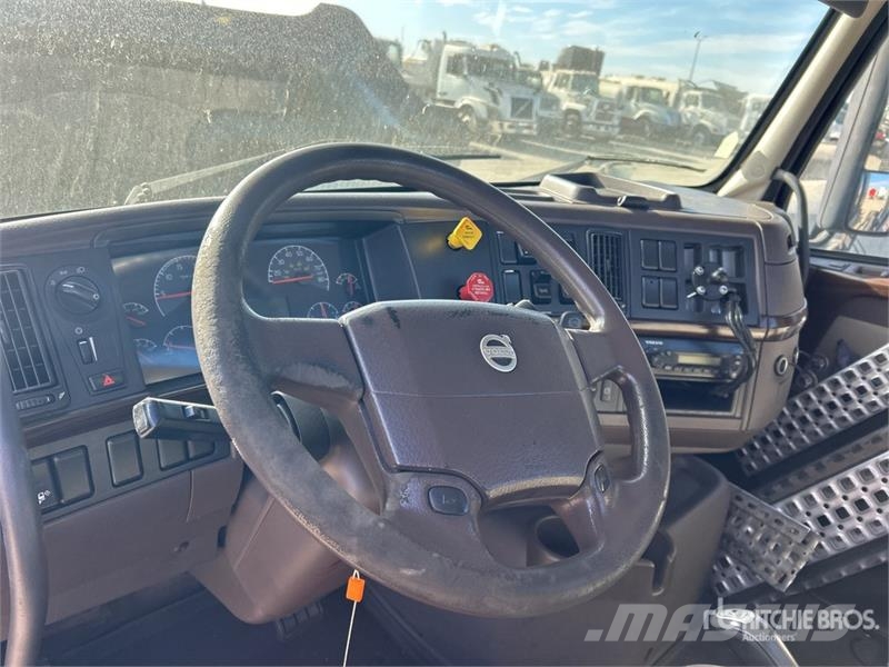 Volvo VNM Tahače