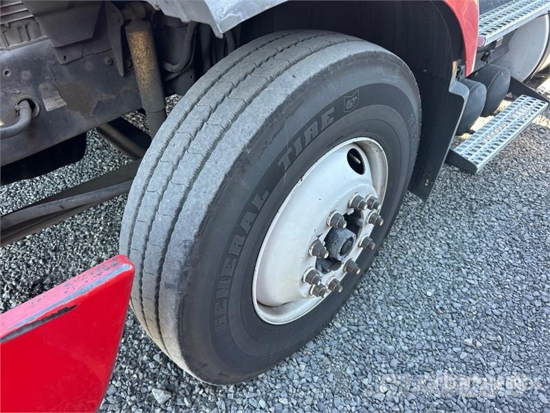 Volvo VNM Truck Tractor Units
