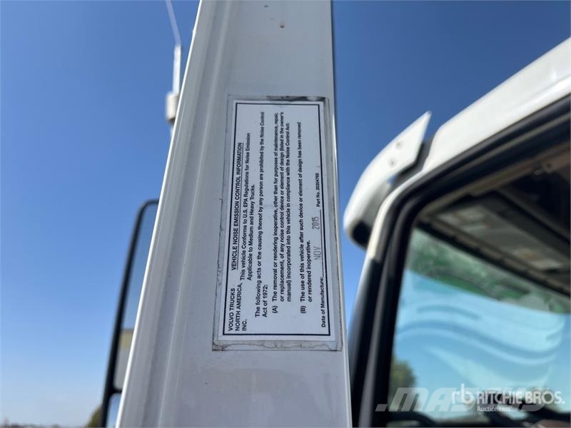 Volvo VNM Vlačilci