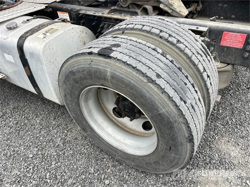 Volvo VNM Vilcēji