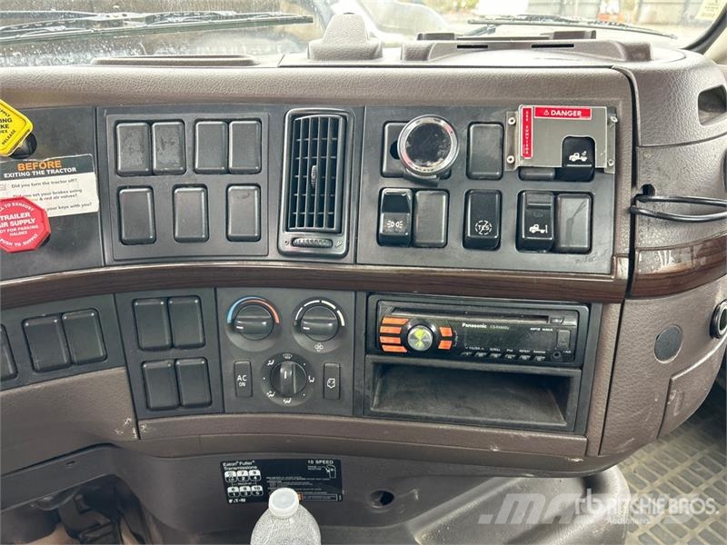 Volvo VNM Trekkers
