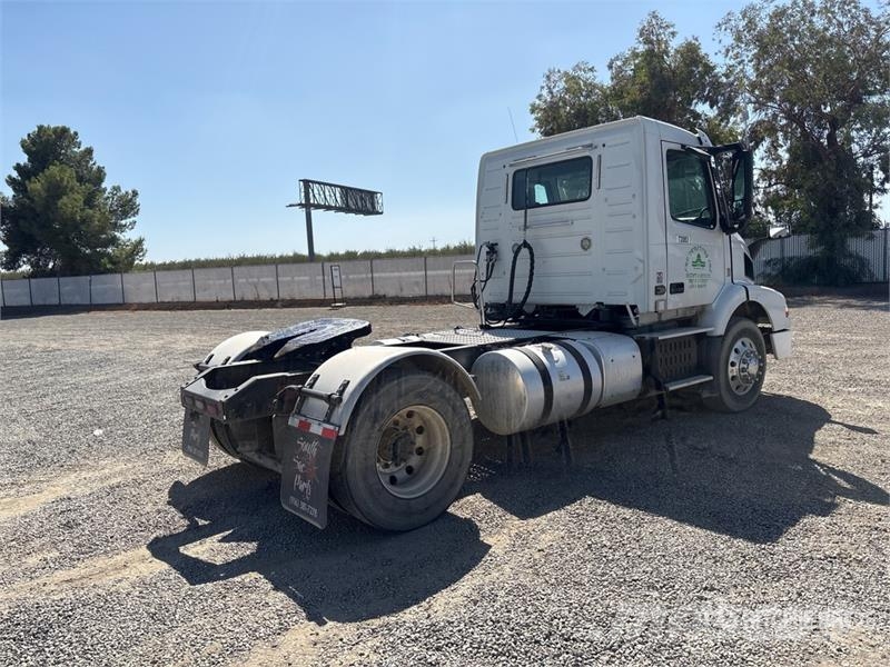 Volvo VNM Vlačilci