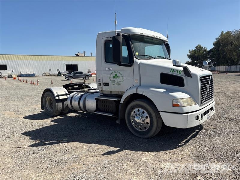 Volvo VNM Vlačilci