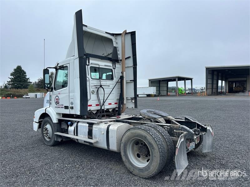 Volvo VNM Trekkers