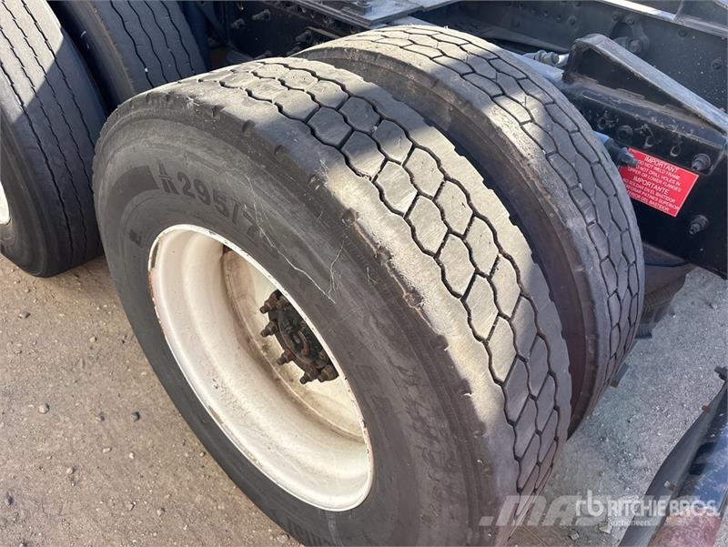 Volvo VNM Tahače