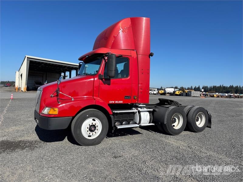 Volvo VNM وحدات الجر