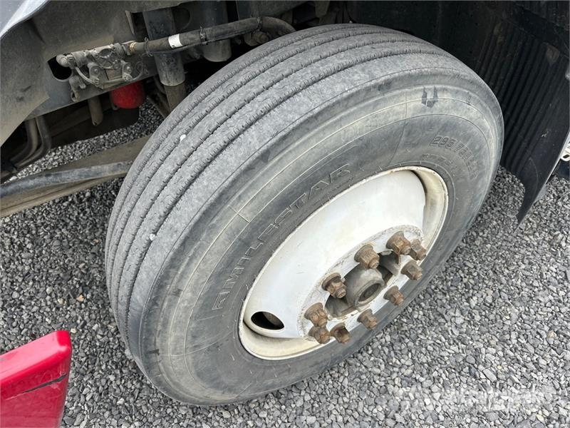Volvo VNM Vilcēji