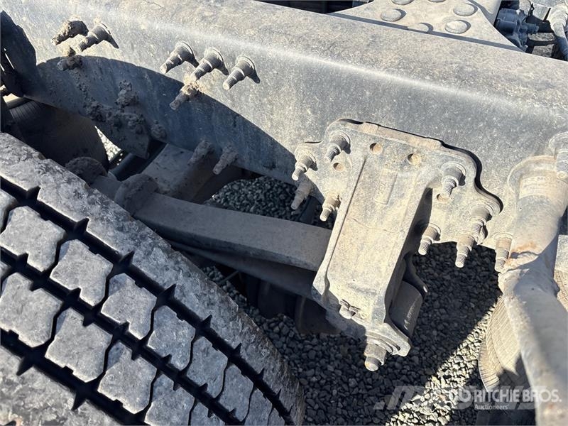 Volvo VNR 6x4 Cab and Chassis Ohjaamot ja sisustat