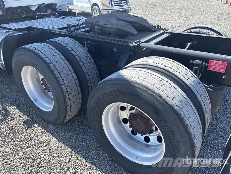 Volvo VNR64300 T/A Day Cab Truck Tractor Prime Movers
