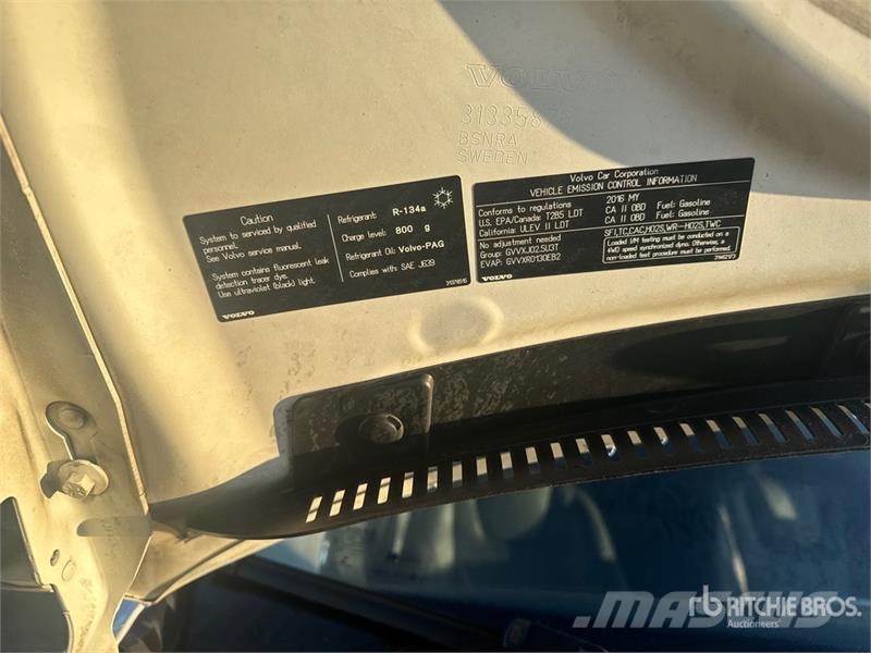 Volvo XC60 Kistehergépjárművek