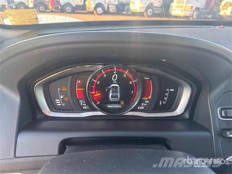 Volvo XC60 Kistehergépjárművek