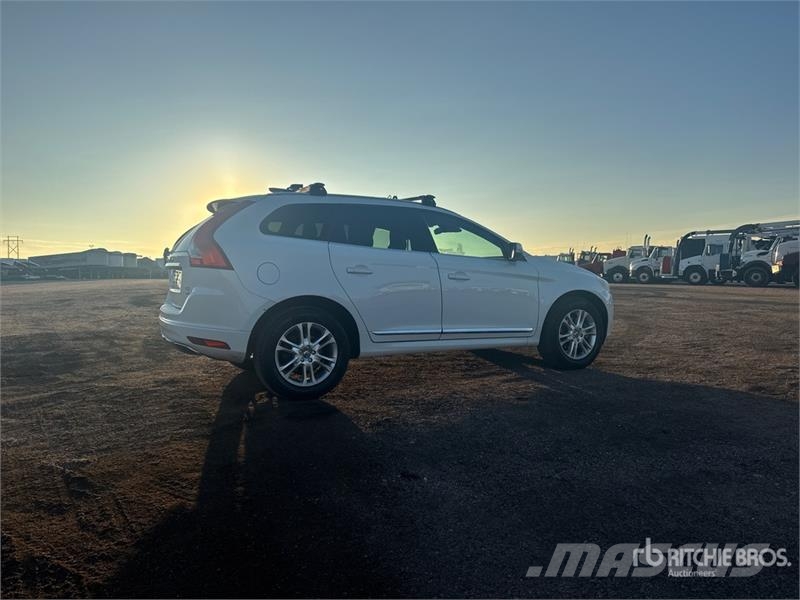 Volvo XC60 Kistehergépjárművek