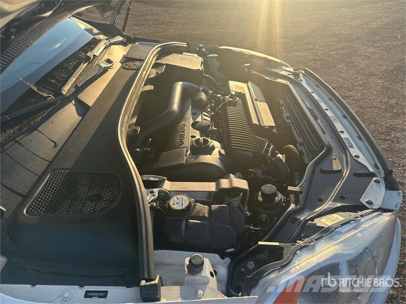 Volvo XC60 Kistehergépjárművek