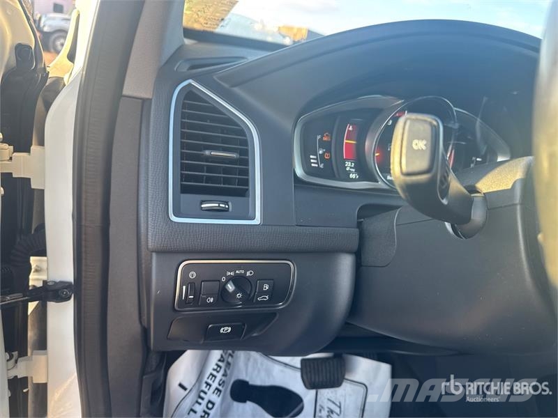 Volvo XC60 Kistehergépjárművek