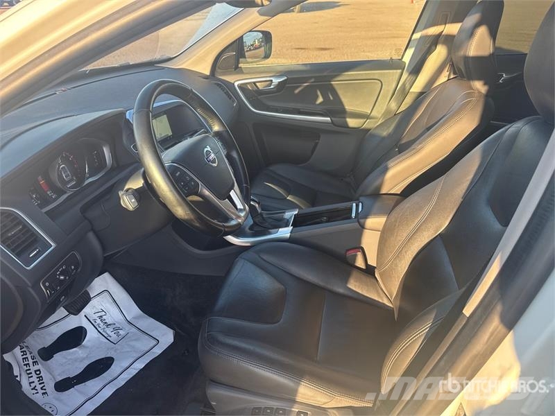 Volvo XC60 Kistehergépjárművek