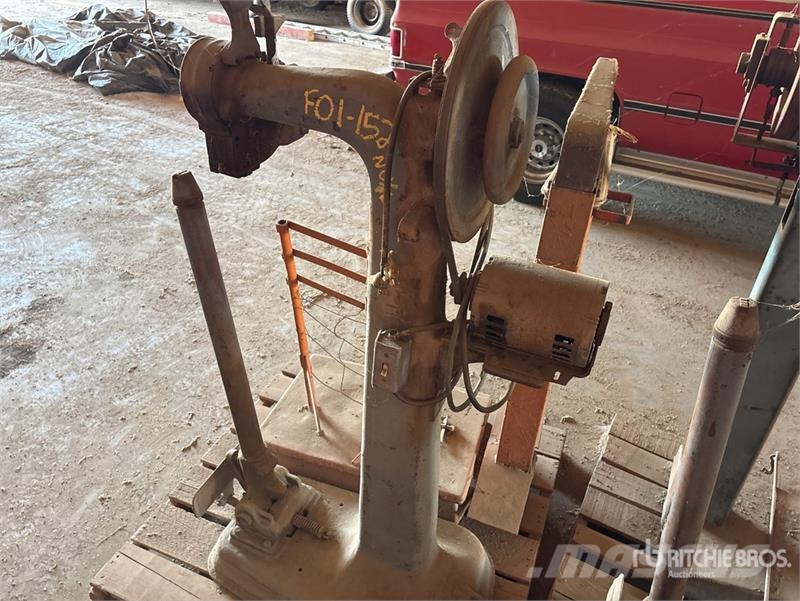 W.R. Pabich MFG H12P Wire Stitcher Bouw - Overige