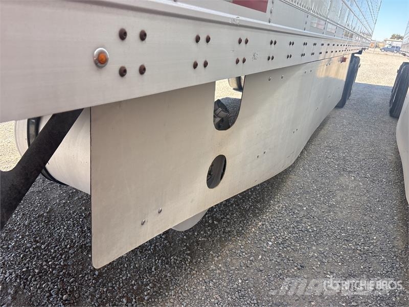 Wabash 53 ft x 102 in T/A Refrigerated Trailer Külmikpoolhaagised