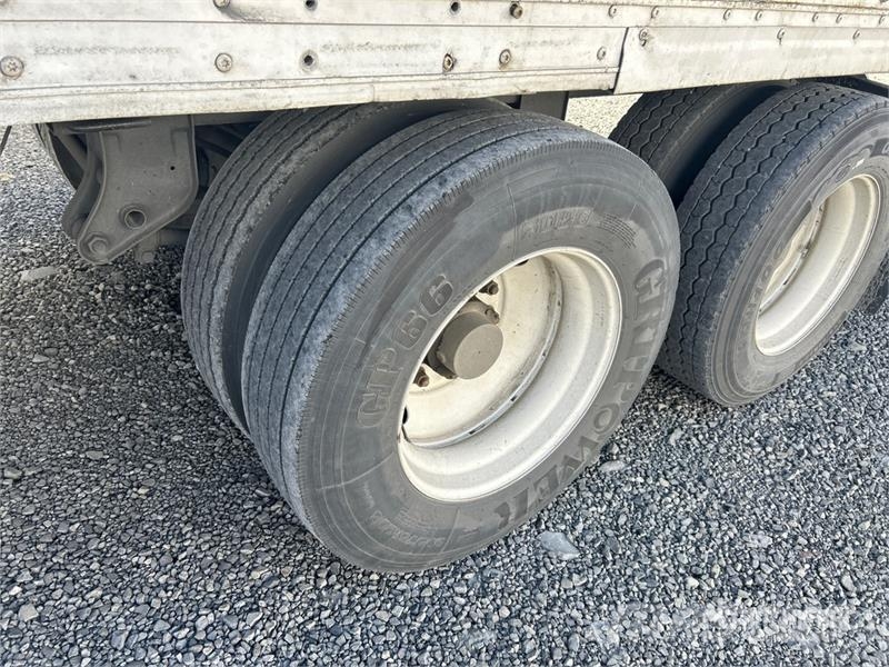 Wabash 53 ft x 102 in T/A Van Trailer Reboques baú