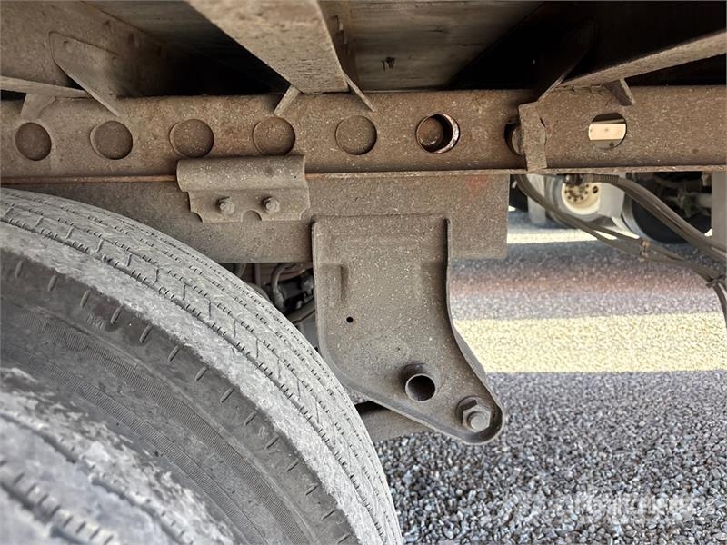 Wabash 53 ft x 102 in T/A Van Trailer Причепи-фургони