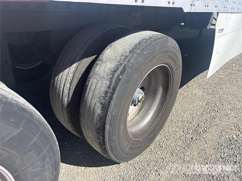 Wabash 53 ft x 102 in T/A Refrigerated Trailer Külmikpoolhaagised