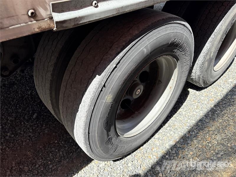 Wabash 53 ft x 102 in T/A Van Trailer Причепи-фургони