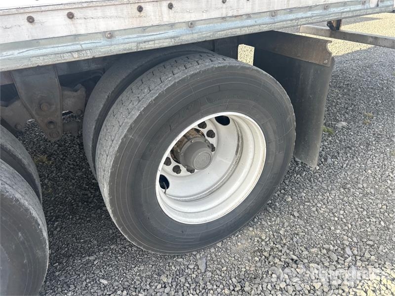 Wabash 53 ft x 102 in T/A Van Trailer Furgons