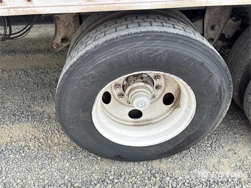Wabash 53 ft x 102 in T/A Van Trailer Dobozos pótkocsik