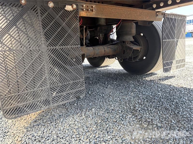 Wabash DVCVHPC 53 ft x 102 in T/A Van Trailer Van Body Trailers