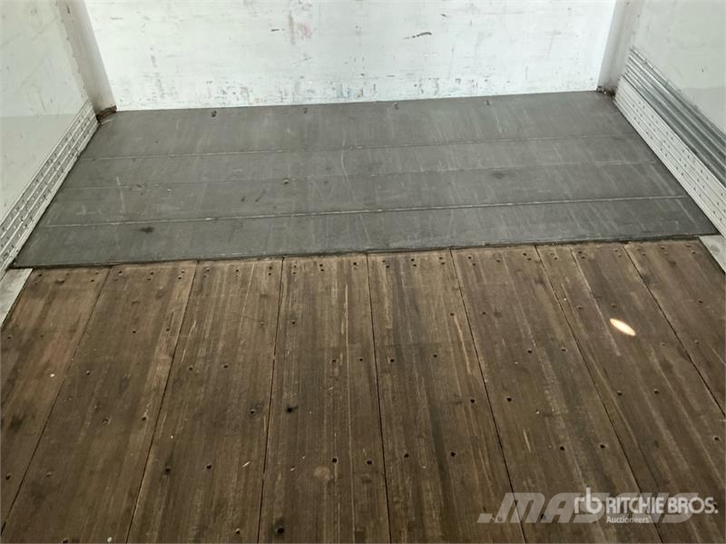 Wabash DVCVHPC 53 ft x 102 in T/A Van Trailer Van Body Trailers