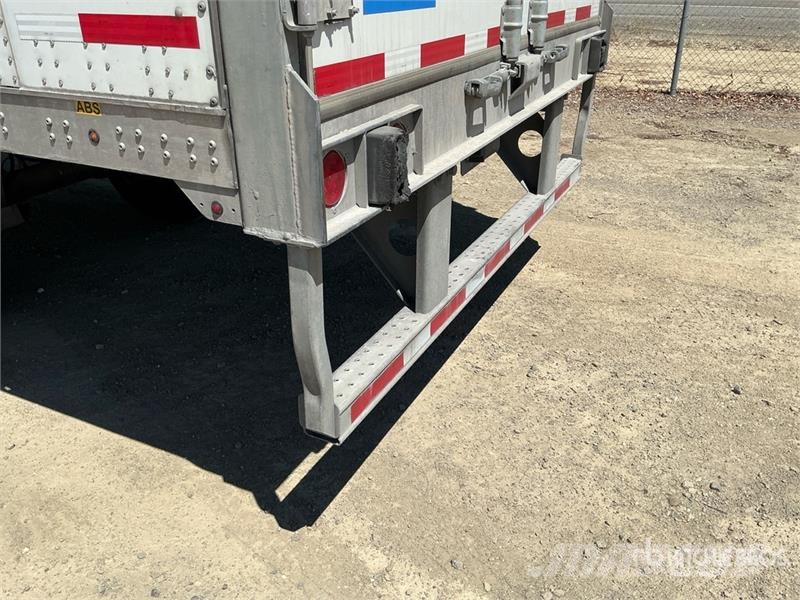 Wabash DVCVHPC 53 ft x 102 in T/A Van Trailer Ремаркета фургони