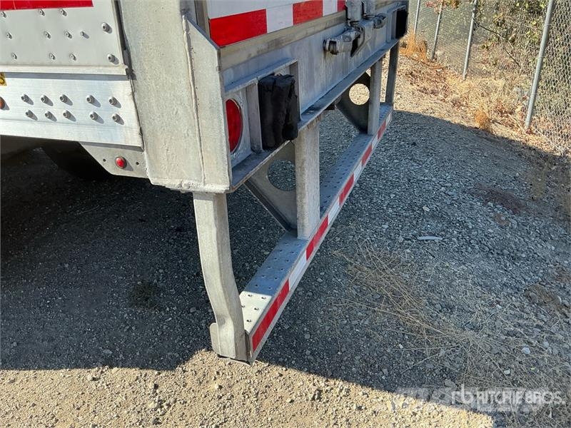 Wabash DVCVHPC 53 ft x 102 in T/A Van Trailer Furgoonhaagised