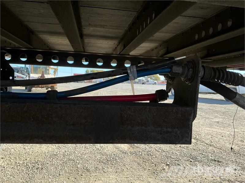 Wabash DVCVHPC 53 ft x 102 in T/A Van Trailer Furgoonhaagised
