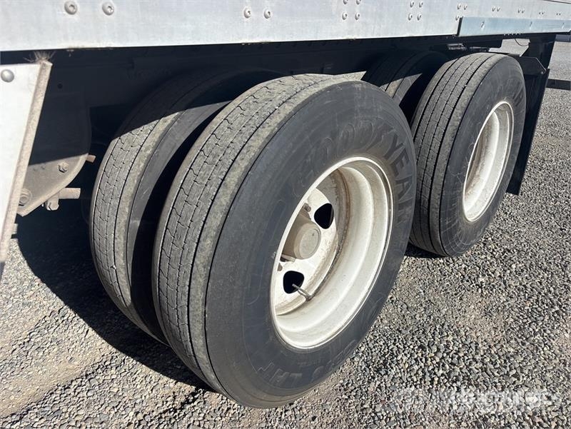 Wabash DVCVHPC 53 ft x 102 in T/A Van Trailer Box Trailers